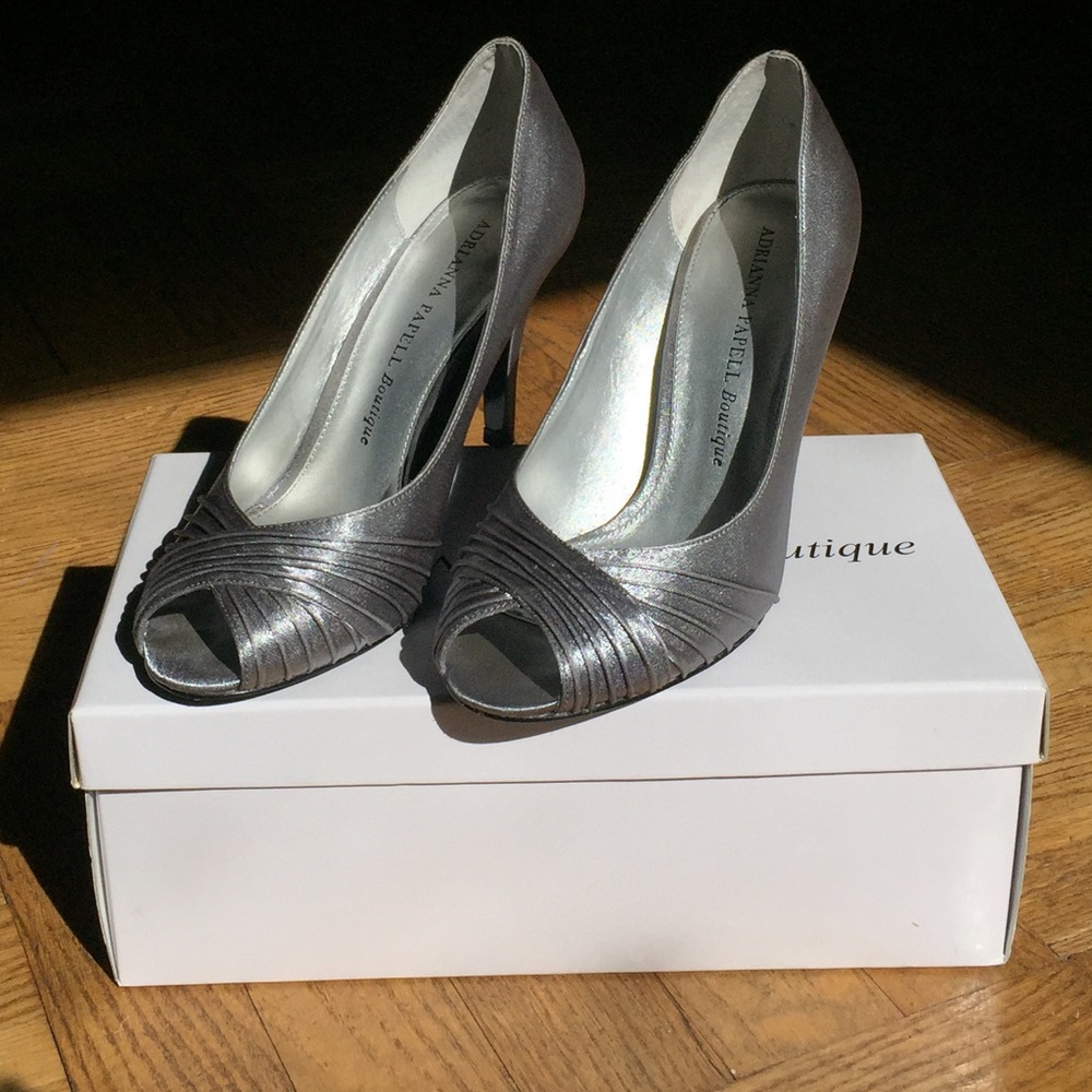 ADRIANNA PAPELL - women’s shoes - size 7.5